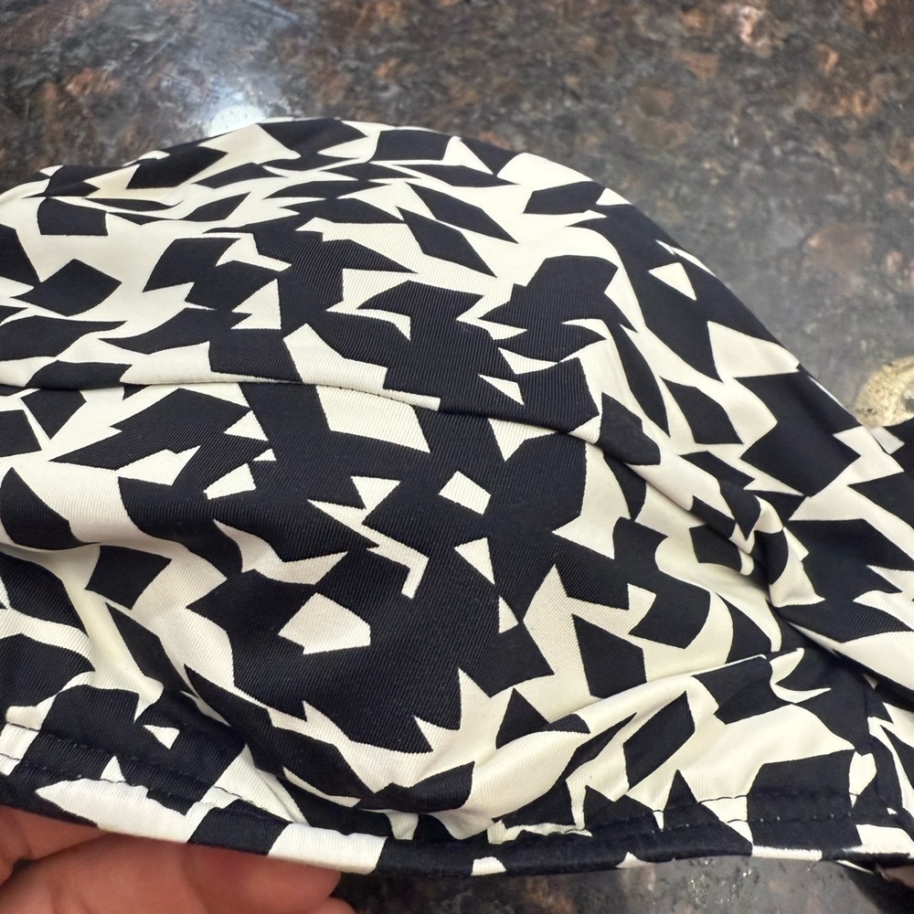 Kenneth Cole geometric swim top - black and white - Picture 2 of 5